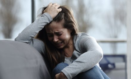 Por que pessoas que tiveram muitos parceiros sexuais traem mais?