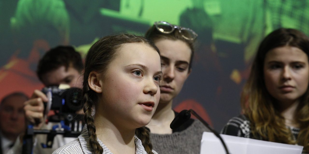 Greta Thunberg na Black Friday: “Não compre coisas que você não precisa.”