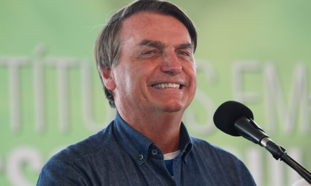 STJ: dizer “inferno de facada mal dada” não é crime contra a honra do presidente da república