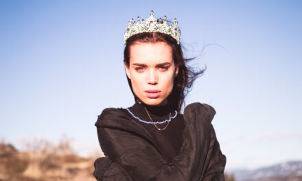Semelhanças da vida de Sisi, a Imperatriz de Diana, a Princesa de Gales